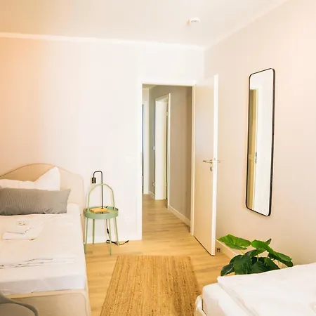 Rr - New - Beautiful 80qm - Lift - Wifi Appartement *