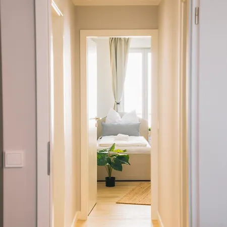 Apartment Rr - New - Beautiful 80qm - Lift - Wifi *