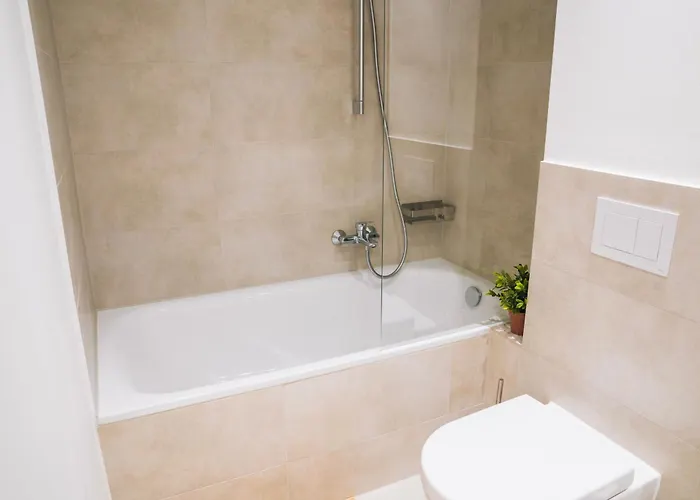 Apartment Rr - New - Beautiful 80qm - Lift - Wifi