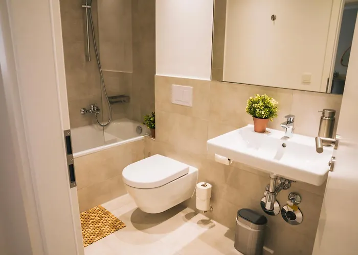 Rr - New - Beautiful 80qm - Lift - Wifi Apartment