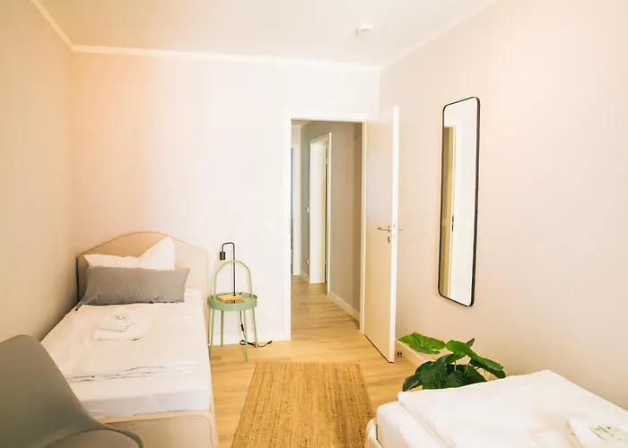 Rr - New - Beautiful 80qm - Lift - Wifi Apartment *